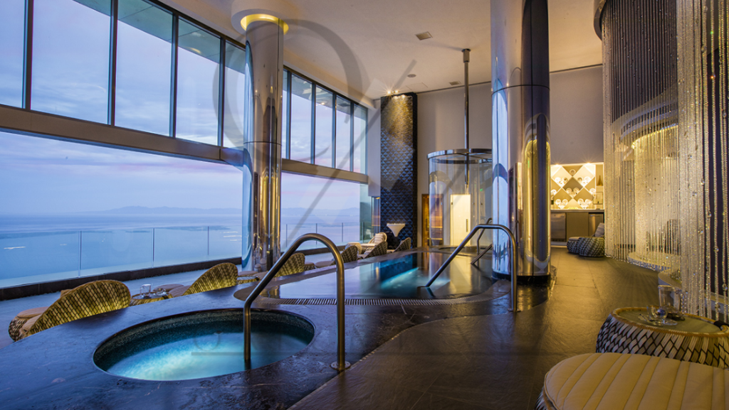 Indulge in Relaxation: The Ultimate Experience of a Luxury Hydrotherapy Circuit for Rejuvenation